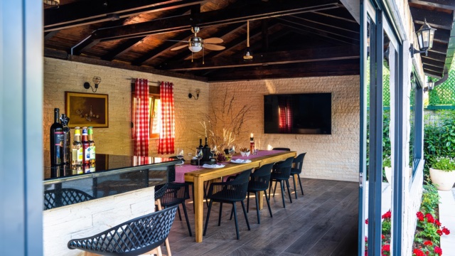 Villa Lapis summer tavern with stone walls